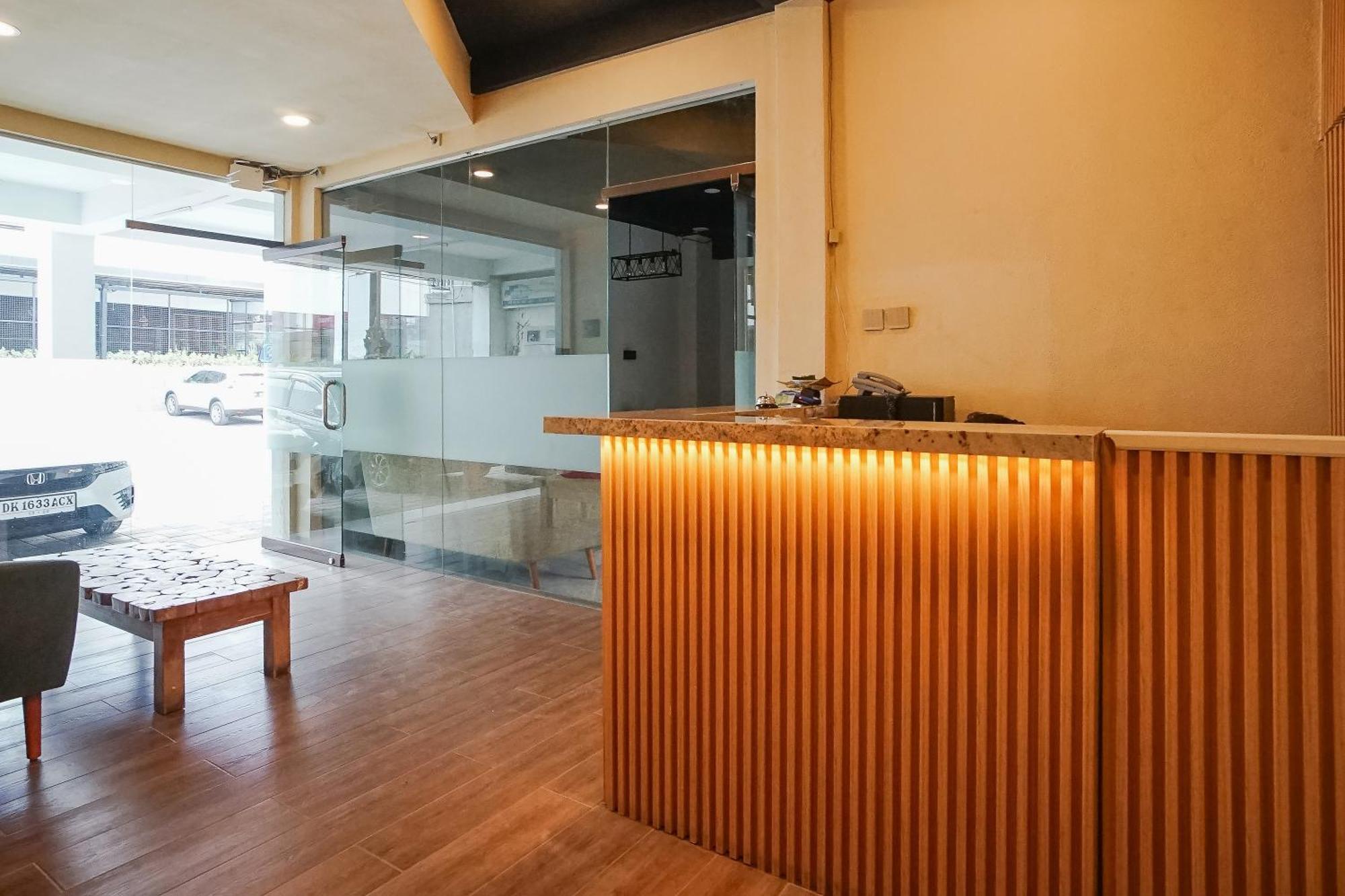 Dee Mansion Hotel Denpasar  Luaran gambar