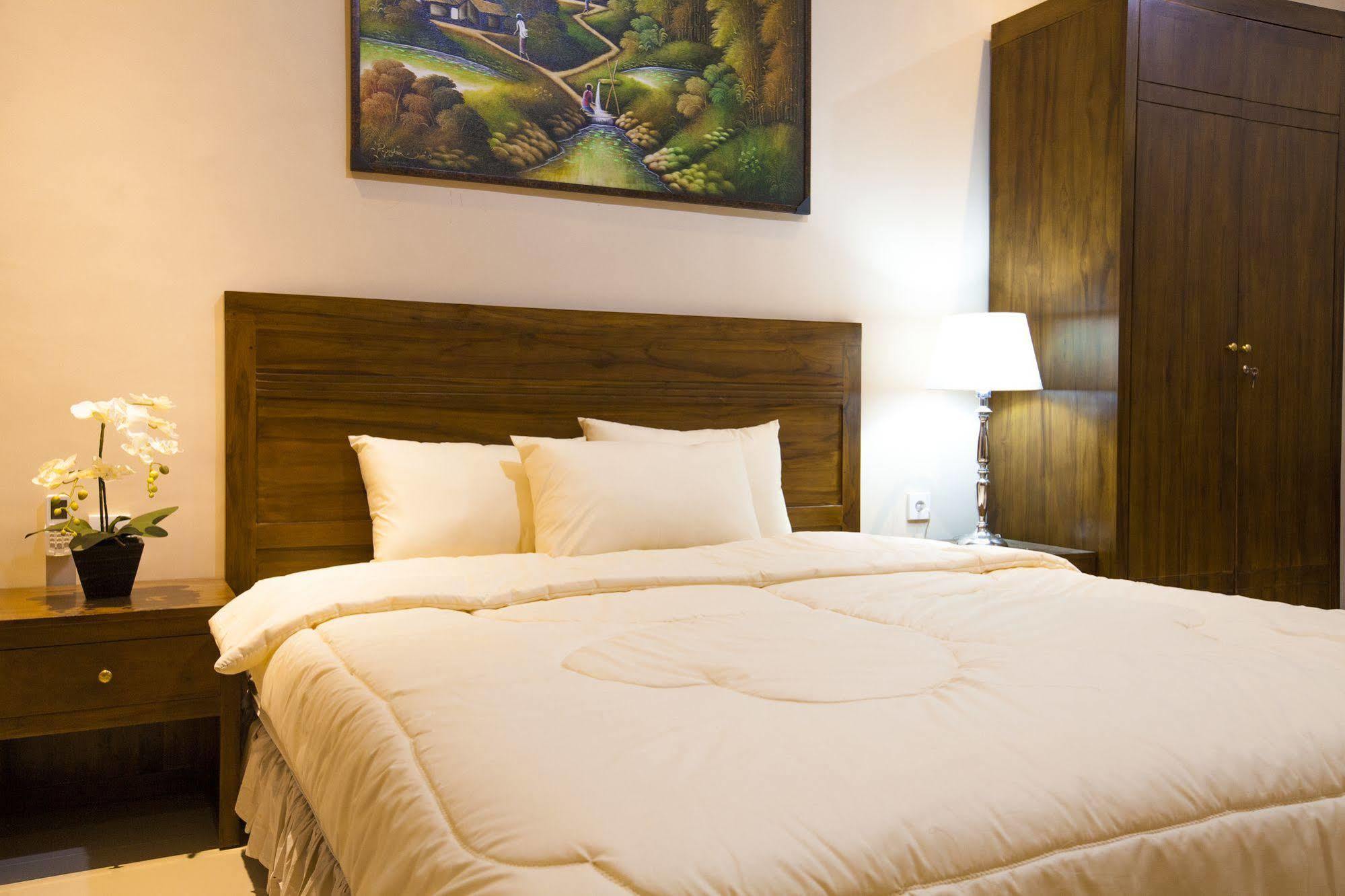 Dee Mansion Hotel Denpasar  Luaran gambar